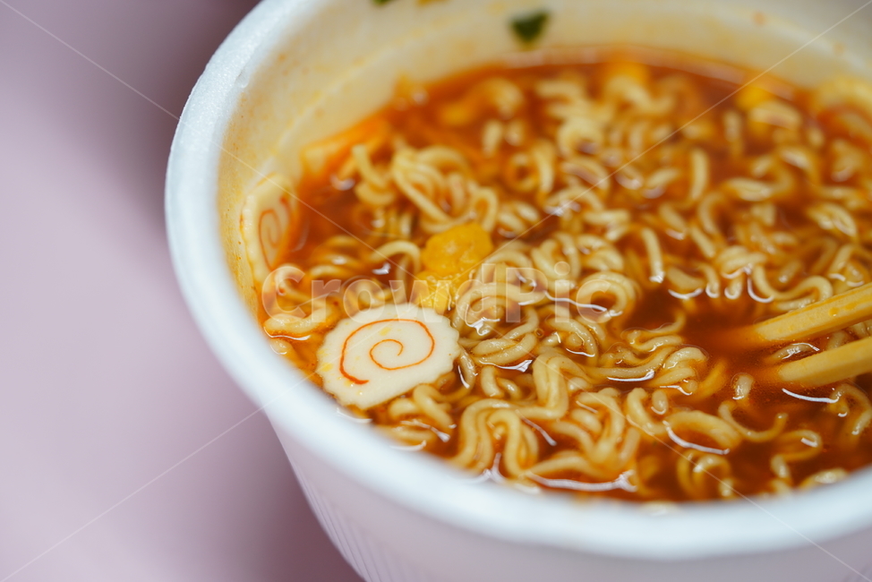 라면,간식,음식,식사,먹거리,면,인스턴트,분식,사발면,면발,국물,안주,bowl,meal,noodle