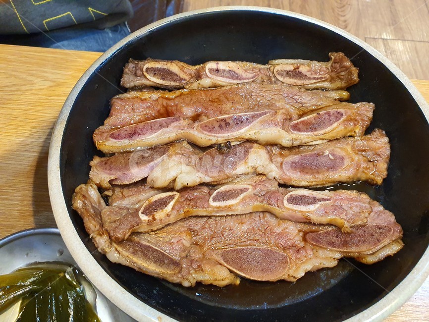 food,고기,갈비,la갈비,meat,음식,요리,dishes,육류,meal,cook,구이,한식,식사,술안주,양념고기,육류,고기,meat