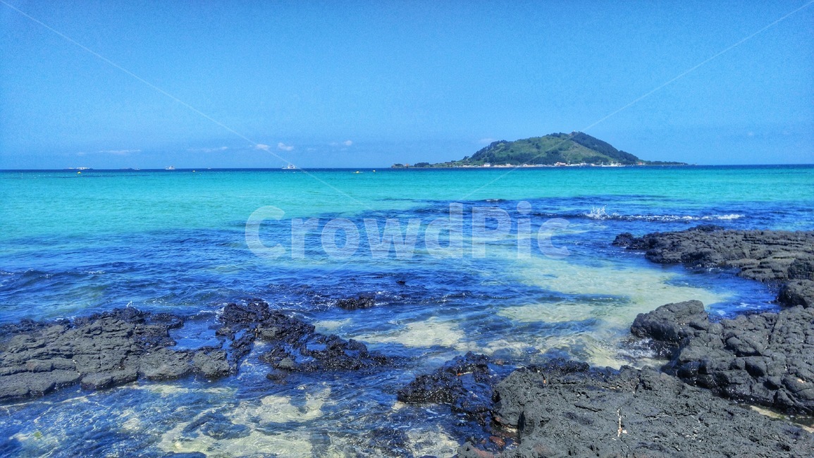 바다,섬,제주도,여름,해수욕장,자연,풍경,nature,landscape,한국자연풍경,한국자연경관,korea nature landscape,제주도,jeju,jeju island,water,물,sea,outdoors,옥외,ocean,대양,promontory,곶,shoreline,해안선