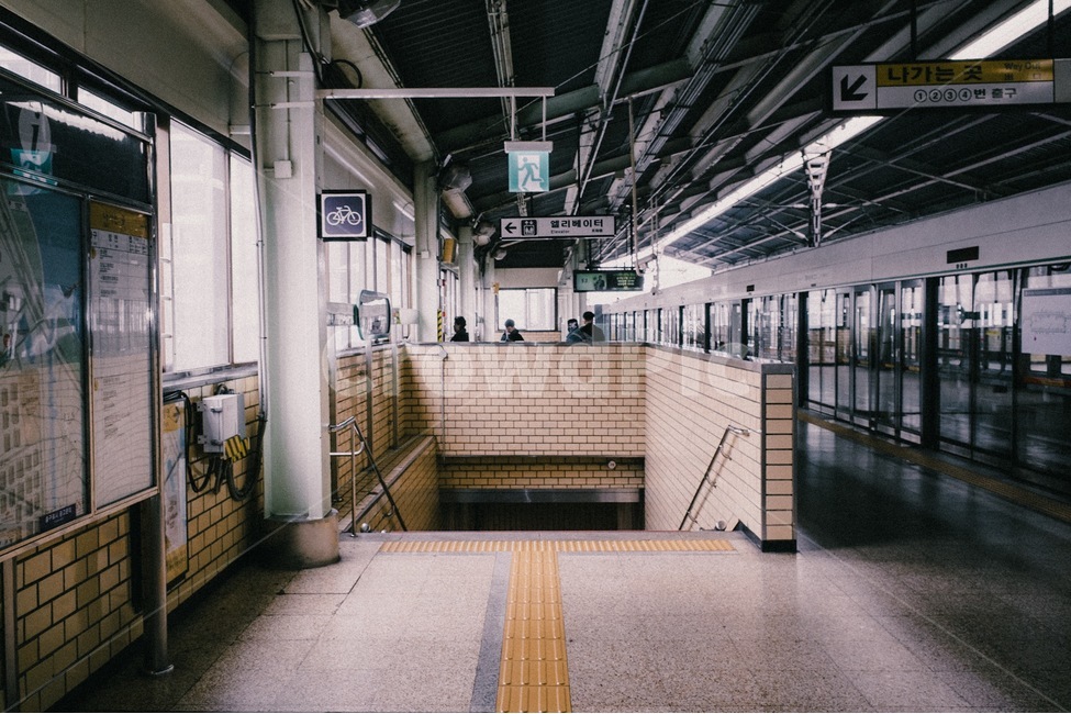 잠실새내역,서울,지하철,메트로,metro,seoul,subway,jamsil,platform,플랫폼,교통,교통수단,traffic,transportation