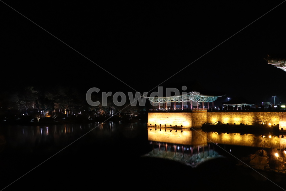 안압지,동궁과월지,경주,밤,야경,궁궐,한옥,한국적인,호수,야경,밤,풍경,nightscape,night,landscape,한국전통,한국문화,korean traditional,korean culture,랜드마크,landmark,tourist attraction,한국랜드마크,한국관광지,한국명소,korea landmark,korea tourist attraction,건축물,건물외관,exterior,building,structure,architecture,construction