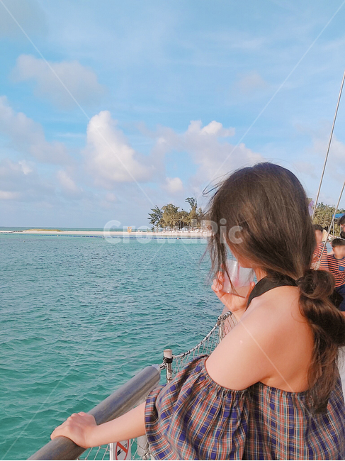 바다,여행,뒷모습,여자,사이판,saipan,vacation,여성,사람,lady,trip,휴가,보트여행,크루즈여행,chill,해외여행,휴양지,오프숄더,sea,crusetrip,sunsetcruise,island,옆모습,하늘,구름,섬,여름,summer