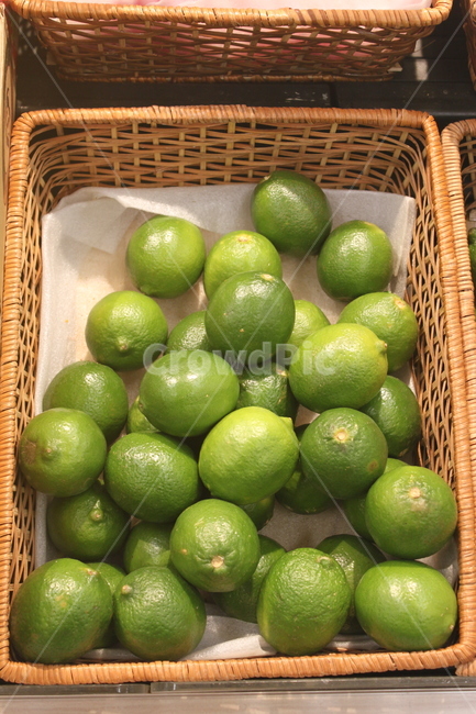 라임,lime,과일,fruit,시큼,녹색,green,color,sour,ingredient,건강,health,healthy,외국과일,음식,식재료,요리,food,cook,meal,dishes,food reserves,과일,열매,fruit