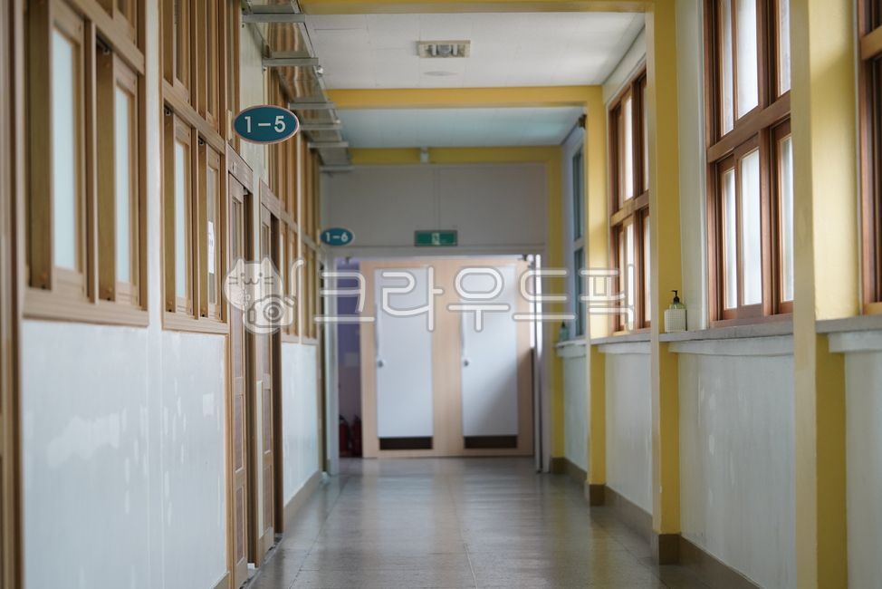 학교, 복도, 건물, 창, 창문, 사진,이미지,일러스트,캘리그라피 - pb이로작가