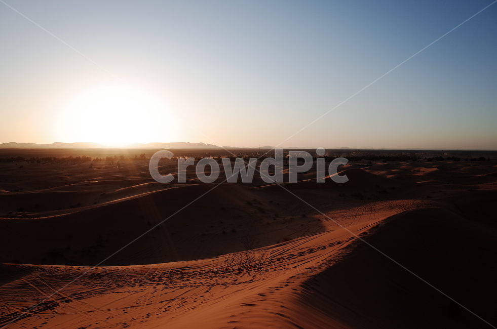 사막,desert,사하라사막,saharadesert,그림자,shadow,일몰,선셋,sunset,붉은색,red,nature,자연,outdoors,옥외,sand,모래,dune,모래언덕,sunlight,빛,자연,풍경,nature,landscape