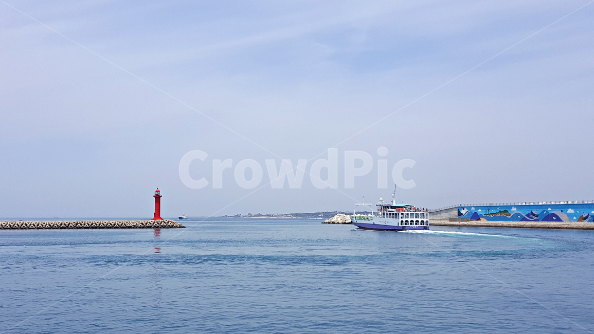 제주도,우도,유람선,바다,바다풍경,푸른바다,등대,선박,옥외,land,ocean,sea,대양