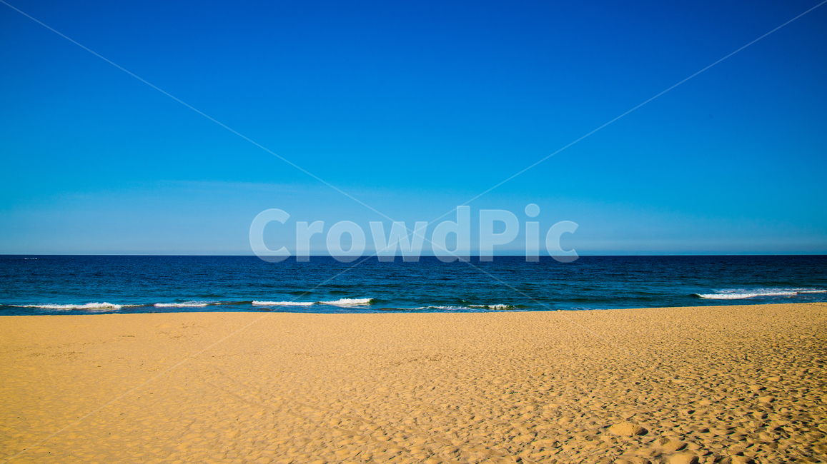 shoreline,해안선,water,물,sea,대양,ocean,자연,nature,바다,outdoors,옥외,beach,바닷가,coast,연안,해변,파도,모래,푸른하늘,해변,바다,beach,sea