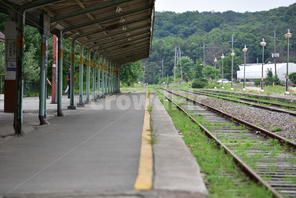 일영역,폐역,교외선,열차,신호기,플랫폼,옛역,railway,레일,transportation,철도,traintrack,기찻길,rail,교통,교통,교통수단,traffic,transportation