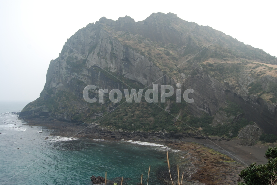 제주,성산,바다,한국,자연,자연,풍경,nature,landscape,한국자연풍경,한국자연경관,korea nature landscape,제주도,jeju,jeju island,promontory,곶,slope,경사,outdoors,옥외