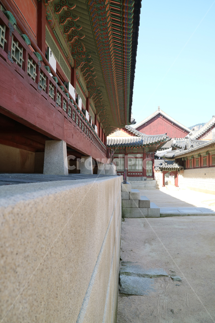 고궁,궁전,한국전통,한국,건축,건물,동양건축,한국의고궁,전통,민속,전통가옥,한옥,대한민국,문화재,한국전통,한국문화,korean traditional,korean culture,랜드마크,landmark,tourist attraction,한국랜드마크,한국관광지,한국명소,korea landmark,korea tourist attraction,건축물,건물외관,exterior,building,structure,architecture,construction