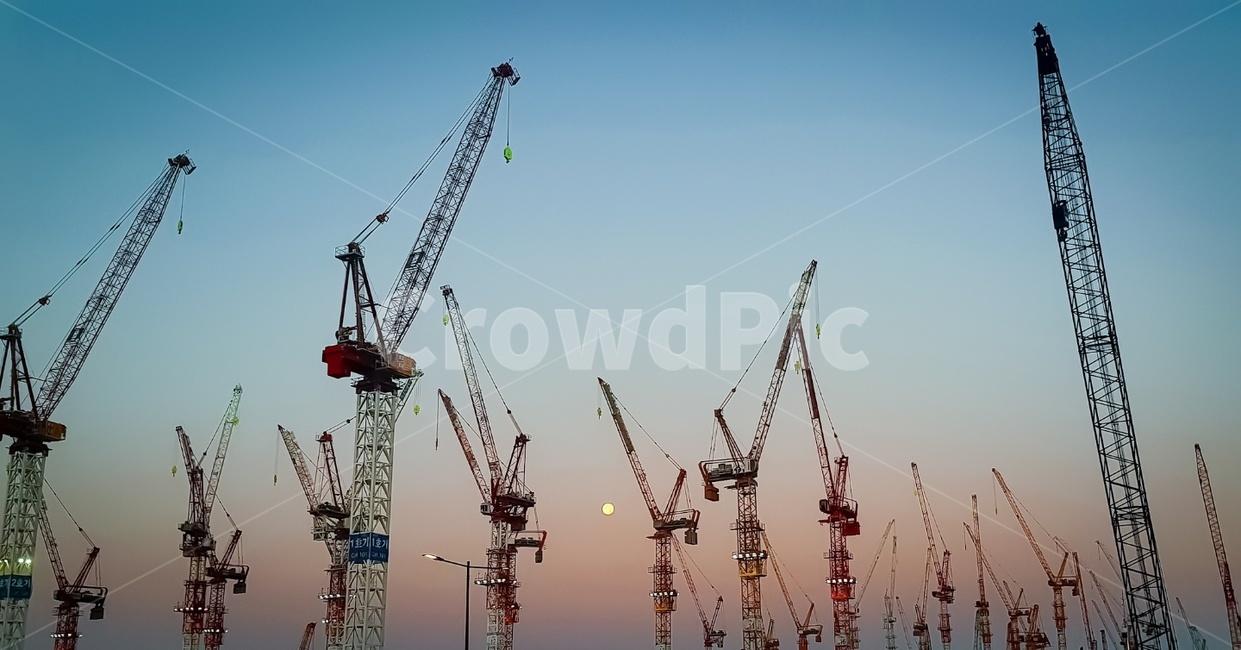 하늘,공사,노을,달,밤,크레인,산업,공사장,sky,산업,industry,industrial,건설업,건축업,construction industry