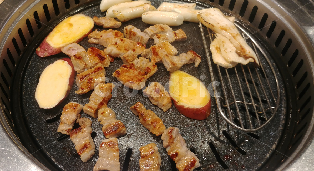 돼지고기,고기,육류,삼겹살,목살,음식,식재료,요리,food,cook,meal,dishes,food reserves,육류,고기,meat