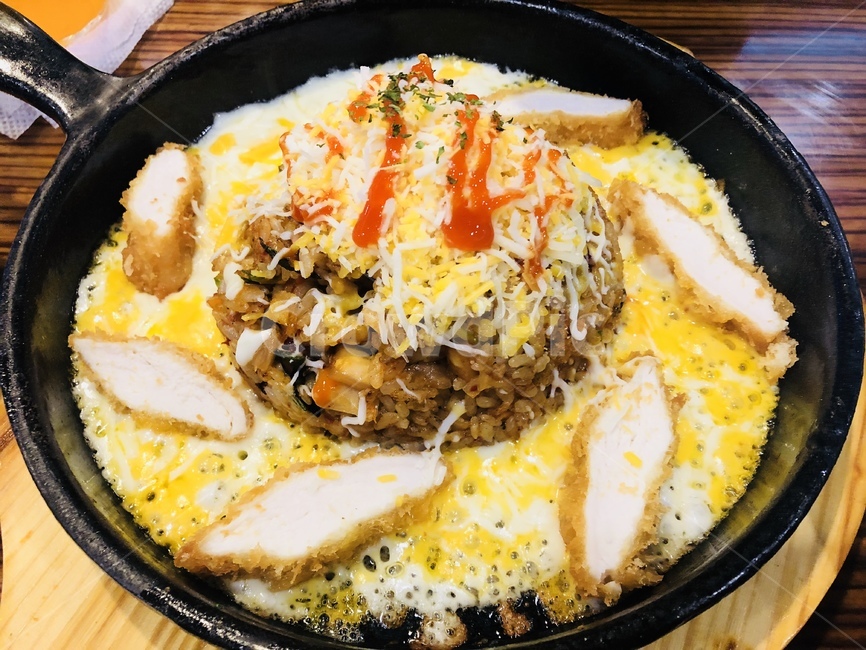 프라이팬,돈가스,볶음밥,계란,치즈,케찹,음식,porkcutlets