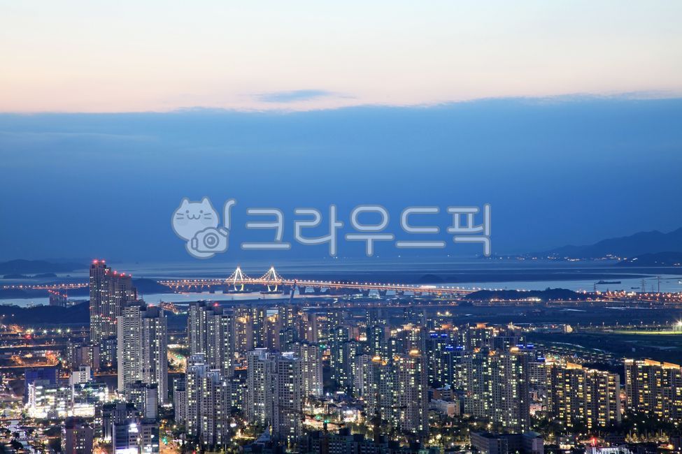 night view,International City,housing,city,Cheongna International City,skyline,top angle,house,building,sea,road,lights,high view,Korea,sky,highrise building,top view,Incheon,city Landscape,real estate,downtown,Seogu,Yeongjong Bridge,highrise,coast,backgr