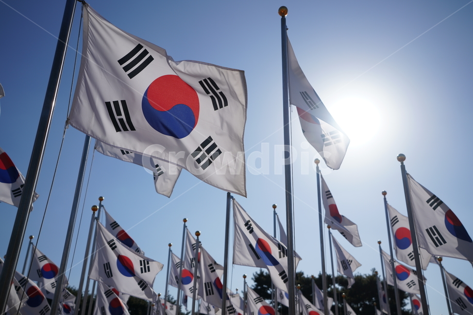 태극기,애국,헌신,국기,깃봉,깃면,문양,건곤감리,건괘,감괘,이괘,곤괘,깃대,게양,조의,국경일