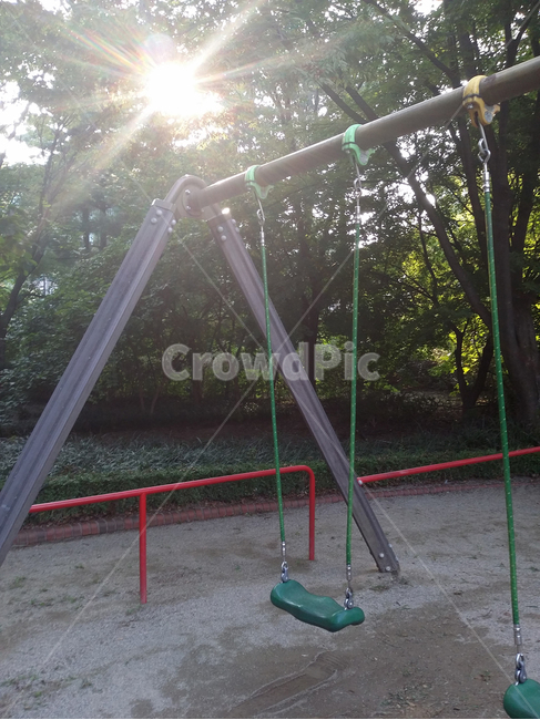놀이터,그네,모래,태양,나무,놀이공원,놀이동산,놀이터,amusement park,playground