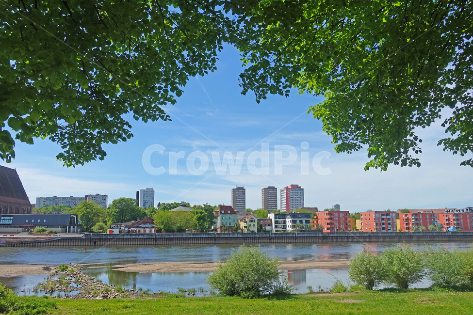 outdoors,nature,호수,lake,river,물,water,식물,grass,자연,휴식,산책,건물,전경,buildings,town