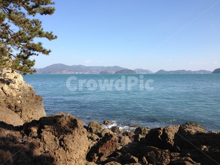 바다,풍경,산,하늘,구름,색감,파랑,전경