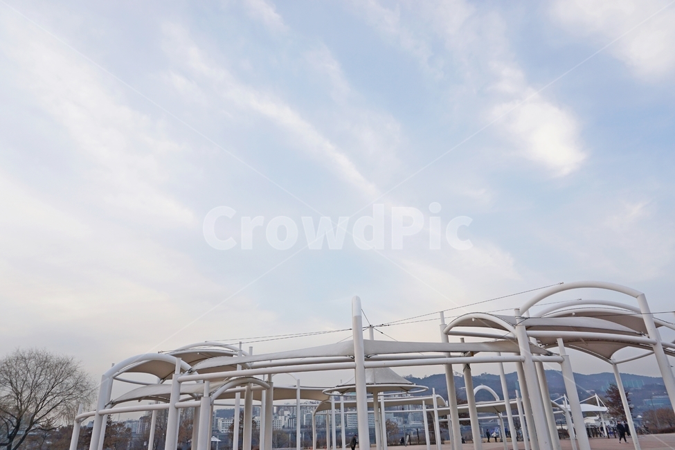 하늘,구름,건물,sky,cloud,nature,자연,풍경,도시,풍경,city,landscape,건축물,건물외관,exterior,building,structure,architecture,construction