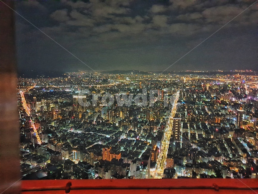 도시밤풍경,밤구름,야경,빛,건물들,야경,밤,풍경,nightscape,night,landscape,도시,city,경치,outdoors,옥외,nature,자연,scenery,aerial view,조감도