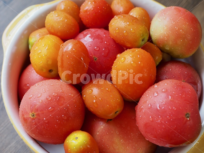 Cherry tomato,verdure,tomato,organic vegetables,vegetable,Orange,Organic Cherry Tomatoes,food,red,water drop,fresh vegetables,organic tomatoes,vegetarian food