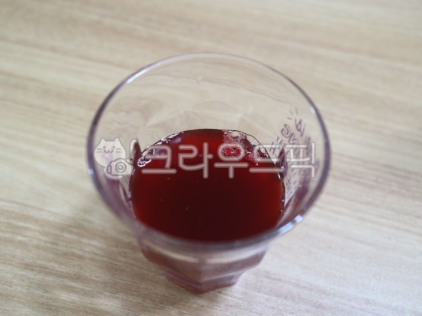 Red beet juice,red beat,beat,beet juice,red water