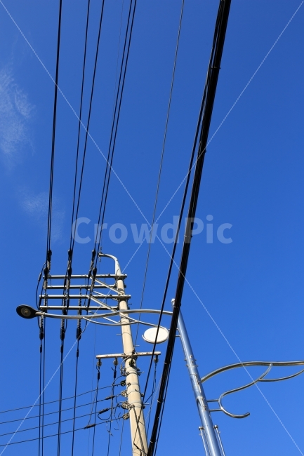 하늘,전봇대,푸른색,파란하늘,감성,분위기,맑은날,산업,industry,industrial,에너지산업,energy industry,utility pole,전신주