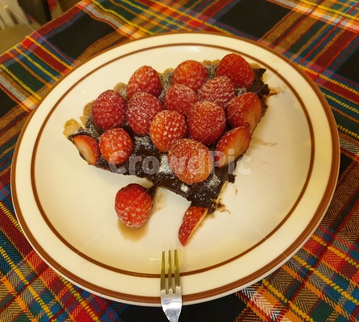 food,음식,meal,식사,딸기,strawberry,카페,cafe,케익,cake,cooking,요리,초콜릿케익,초콜릿딸기,접시,dish
