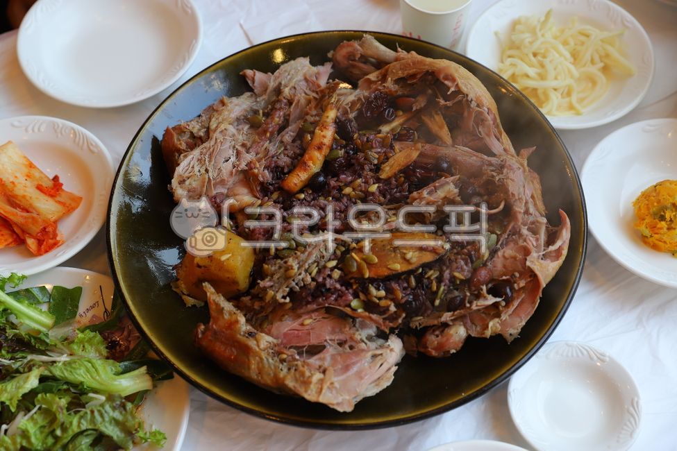 오리구이,오리,오리고기,황토가마구이,오리바베큐,음식,보양식,고기,식사