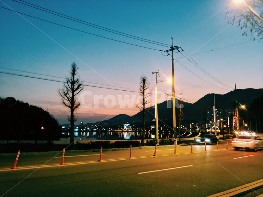 도로,강,색감,하늘,river,road,저녁,야경,밤,풍경,nightscape,night,landscape
