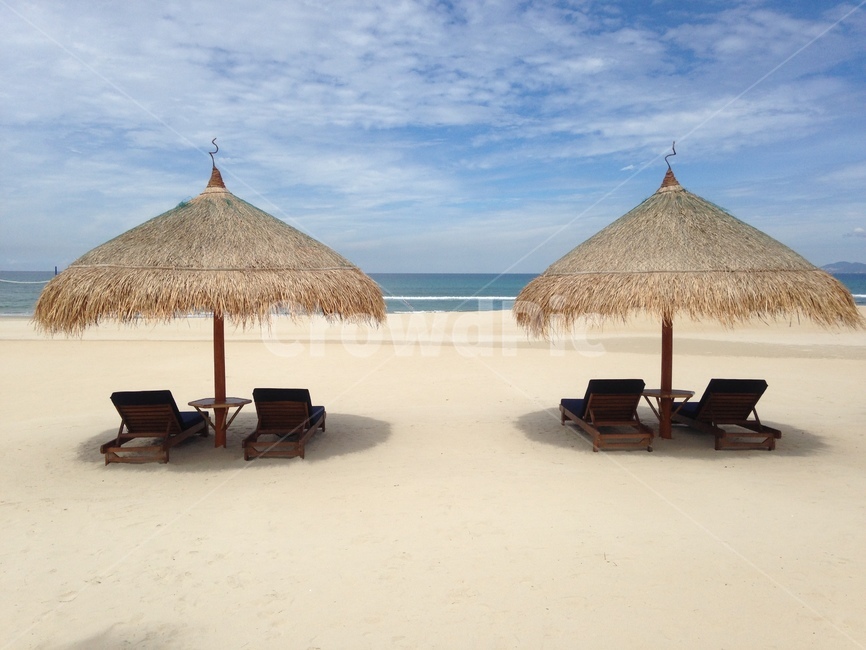 동남아,베트남,다낭,바다,비치,해변,선베드,파라솔,수평선,하늘,해변,바다,beach,sea