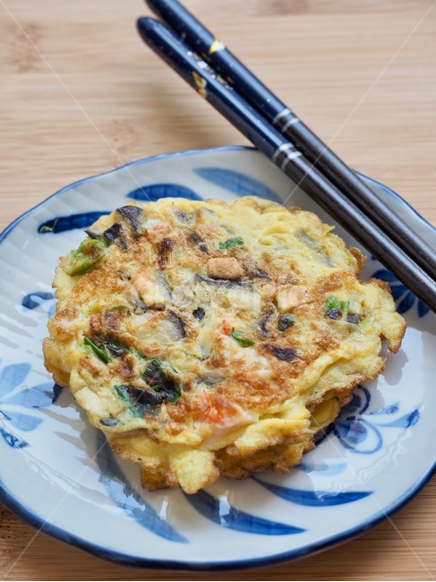 동그랑땡,부침개,계란부침개,지짐이,부침,한국음식,식품,한식,한국문화,음식,한국,배경,음식문화,웰빙,문화,아시아,아시아음식,접시,전통,설날,추석,젓가락,추석음식,설날음식,명절,명절음식,음식,식재료,요리,food,cook,meal,dishes,food reserves,한식,한국음식,한국요리,korean food,korean dishes,korean meal,korean cook