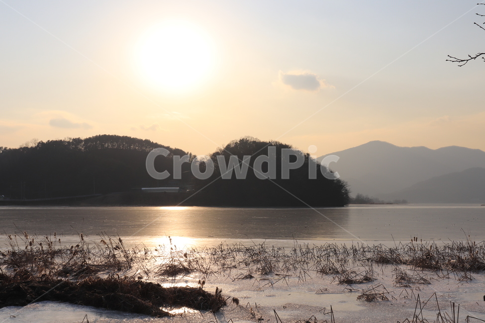 팔당물안개공원,겨울,호수,하늘,산수화,겨울,계절,winter,season,자연,풍경,nature,landscape,outdoors,옥외