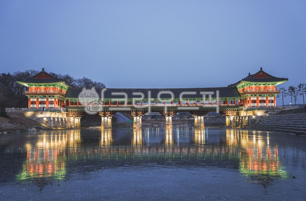 월정교,문화재,문화유산,경주,경주야경,야경,전통문화재,겨울,한국관광지,관광지,한국명소,얼음,한국전통,한국문화,korean traditional,korean culture