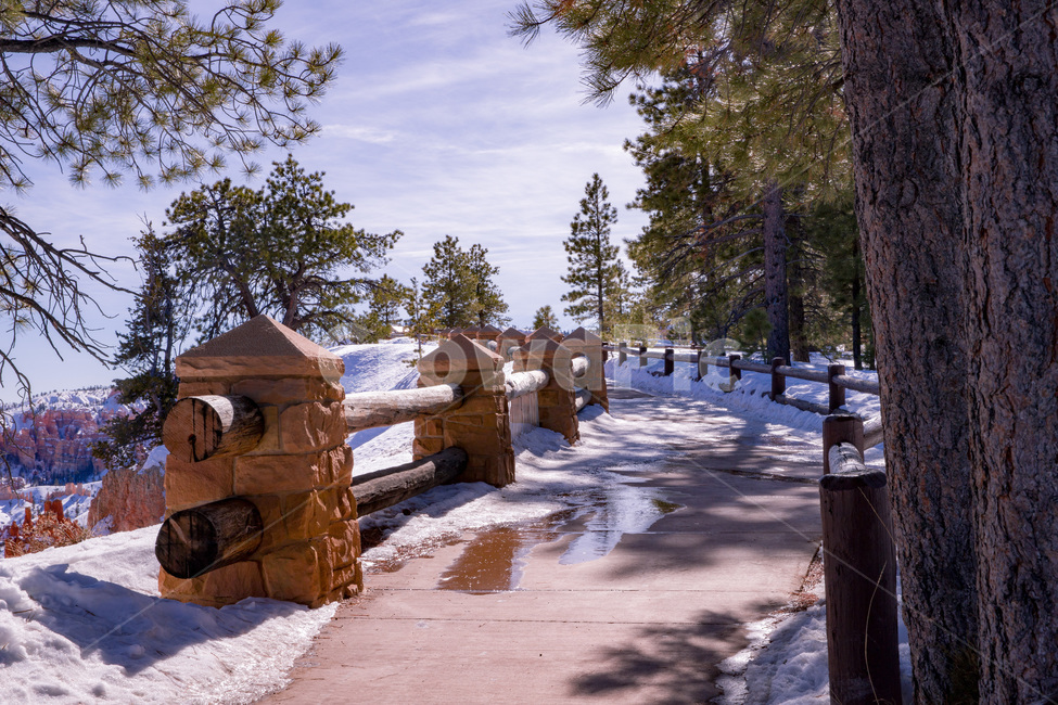 famous,america,bryce,brycecanyon,brycecanyonnationalpark,canyon,erosion,geology,hoodoo,landmark,landscape,national,nature,orange,park,red,rock,scenic,sky,snow,southwest,tourism,usa,utah,view,미국,유타,브라이스캐년,눈,겨울,자연,산