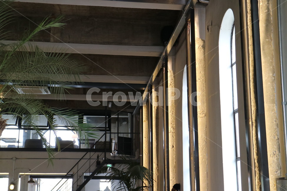 건물,building,corridor,복도,카페,cafe,interior,인테리어,채광,sunlight,terrace,테라스,인테리어,실내디자인,interior design