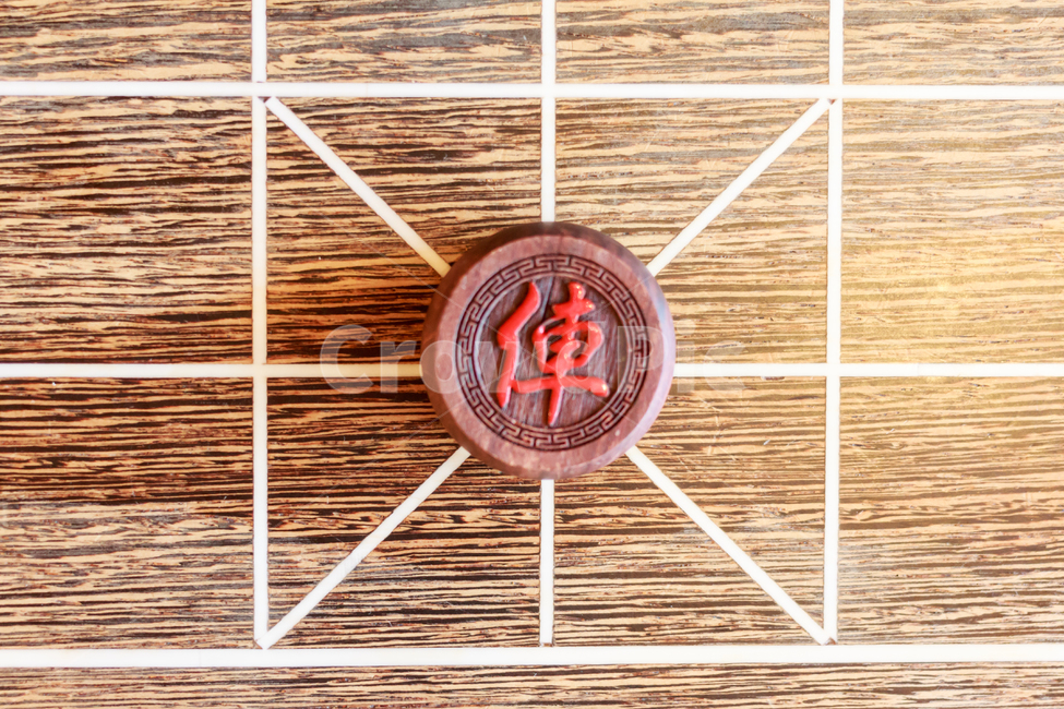 장기,체스,차이니즈체스,장기알,장기판,목재,나무,질감,중국,동양,아시아,조각,탁자,테이블,놀이,오락,게임,전통놀이,전통,문화,민속,승부,전략,나무토막,한자,글씨,한문,진법,나무판,전쟁,직사강형,전술,두뇌싸움,문자