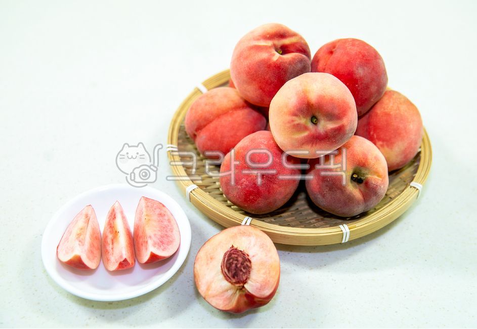 peach,peach,fruit,hard,summerfruit,food,red,yummy,sweet,peach,fruit,food,bowl,plate,peachseed