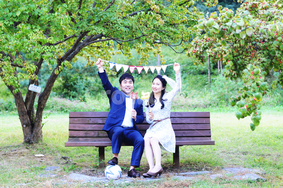 연인,사랑,커플,couple,love,hapiness,행복,공원,park,bench,벤치,olympicpark,human,사람,sitting,tree,나무,grass,잔디,outdoors,플랭카드,축구공,결혼,wedding,marriage,사람,인물,인간,human,person,연인,커플,사랑,lover,couple,결혼,혼례,웨딩,wedding,marriage,marry