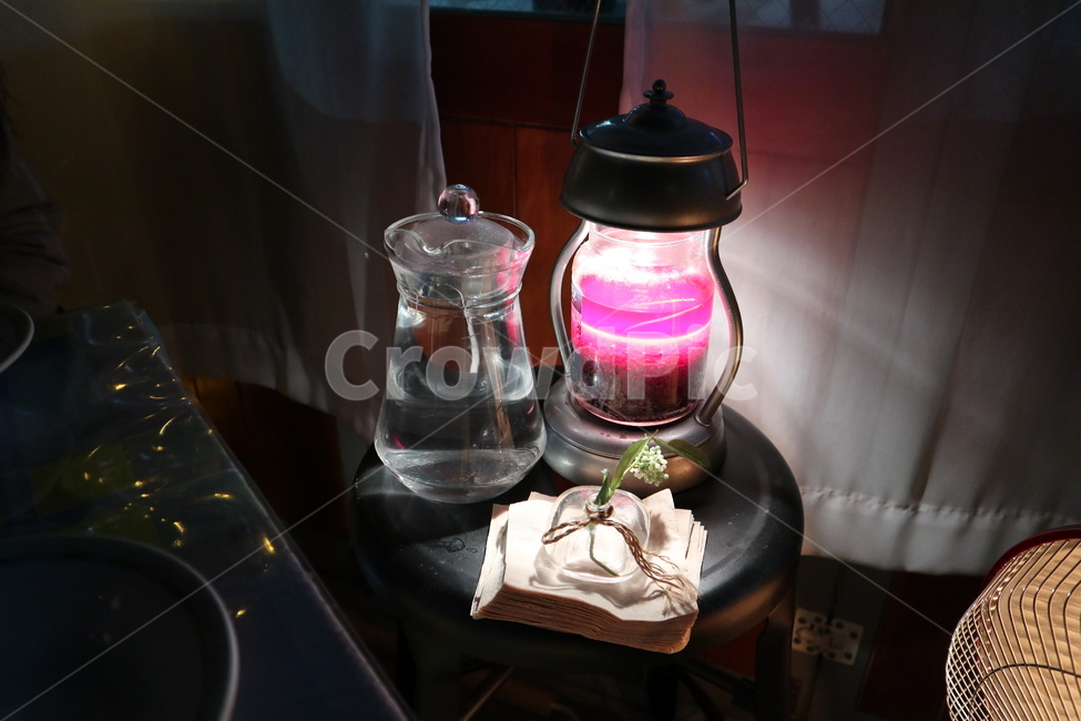 겨울,향초,물병,감성,난로,인테리어,실내디자인,interior design,사물,물건,오브젝트,thing,object,matter