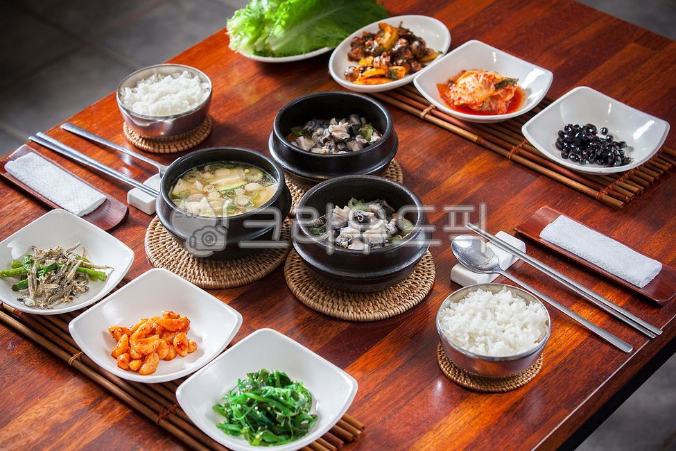 우렁이,국내산우렁이,우렁쌈밥,우렁이쌈밥,우렁쌈장,우렁이쌈장,우렁덕장,우렁이덕장,논우렁,우렁된장,우렁이된장,우렁이된장찌게,우렁청국장,우렁이청국장,콩요리,콩,우렁이살,우렁살,맛집,건강식,영양식,한식,한정식,된장찌게,식사,food,음식,접시,그릇,뚝배기,접시받침,냄비받침,라탄,라탄받침,트레이,라탄트레이,수저받침,전통음식,농촌음식,백반,한국음식,먹거리,웰빙,웰빙음식,쌀,청국장정식,청국장요리,장,된장,덕장,청국장,우렁,음식점,가정식,가정식백반,음식,식재료,요리,food,cook,meal,dishes,food reserves