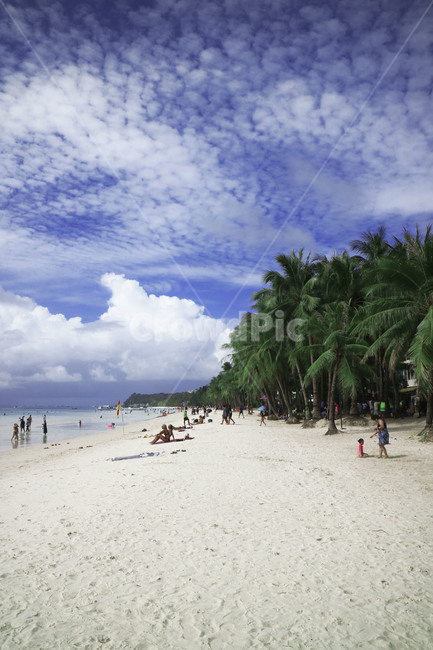 화이트비치,바다,나무,구름,보라카이,하늘,boracay,sea,tree,cloud,bluesky,summer,휴양지,여름,계절,summer,season,해변,바다,beach,sea,사람들,대중,군중,other people,crowd,land,땅,outdoors,옥외,nature,자연,water,물,ocean,대양