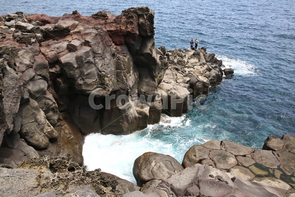 promontory,곶,nature,자연,water,물,outdoors,옥외,ocean,대양,sea,바다,제주,큰엉,큰엉해변,해변,해안가,큰엉해안,서귀포,자연,풍경,nature,landscape