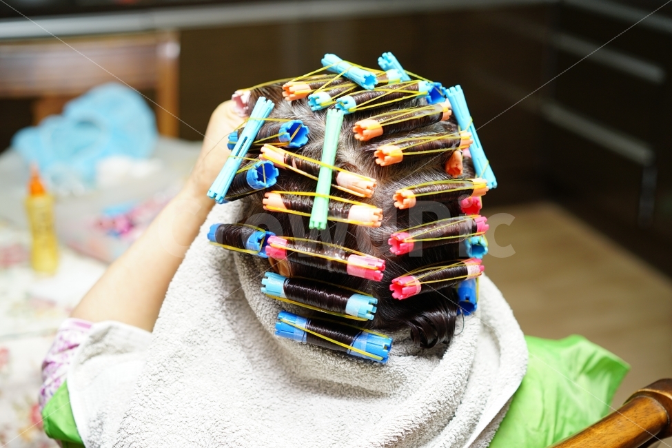 파마,머리,헤어,펌,엄마,어머니,어머님,울엄마,집,일상,빠마,사랑해요,일상사진,머리카락,사람,인물,인간,human,person,여성,여자,woman,female,lady,뷰티,미용,beauty treatment