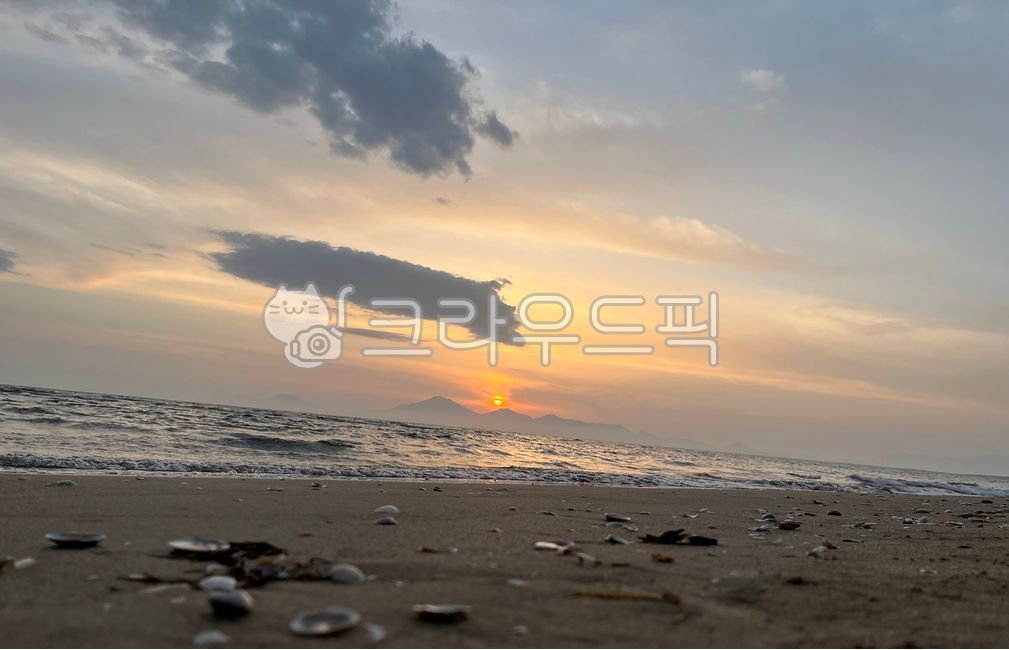 nature,자연,outdoors,옥외,sky,하늘,수평선,beach,해변,해안,sea,바다,shoreline,water,파도