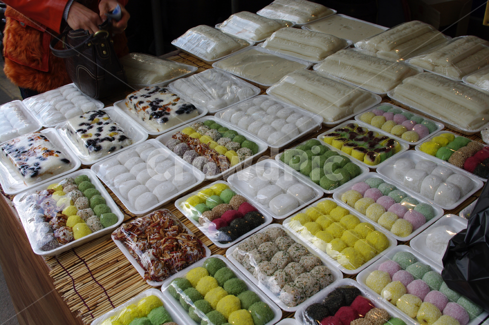 떡집,떡,음식,간식,전통,꿀떡,시장,마트,마켓,market,mart,market place,음식,식재료,요리,food,cook,meal,dishes,food reserves,한식,한국음식,한국요리,korean food,korean dishes,korean meal,korean cook,디저트,간식,후식,dessert,snack