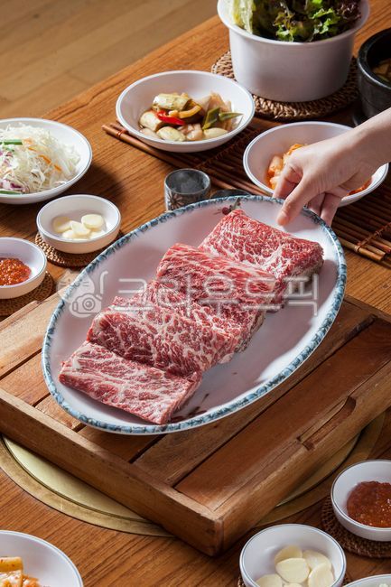한우,소고기,소갈비,소생갈비,갈비,갈비구이,소갈비구이,소갈비고기,소,생소갈비,요리,음식,식사,food,한우갈비,한우생갈비,생갈비,음식,식재료,요리,food,cook,meal,dishes,food reserves,육류,고기,meat