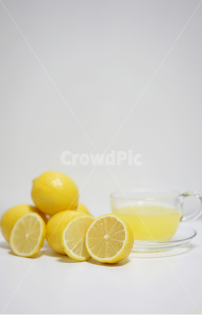 레몬에이드,레몬,신맛,노랑,옐로우,yellow,과일,음식,lemon,음식,식재료,요리,food,cook,meal,dishes,food reserves,과일,열매,fruit,음료수,drink,beverage
