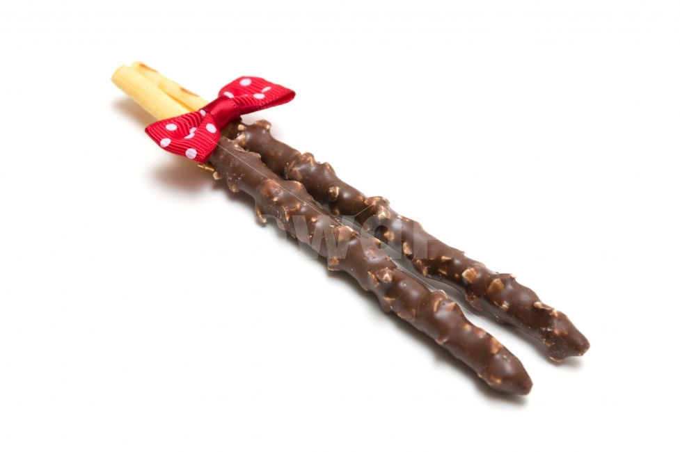 빼빼로,빼빼로데이,막대과자,초콜릿,음식,이벤트,컨셉,컨셉트,디저트,간식,후식,기념일,과자,제과,갈색,브라운,오브젝트,스튜디오,배경,사랑,연인,선물,가을,초콜렛,초코렛,초코릿,설탕,달콤한,문화,브랜드,쿠키,행사,11월,11일,이미지,누끼,화이트,흰색,리본,빨간색,빨강,레드,무늬,포장,장식,기념일,축하,anniversary,congratulation,celebrate,celebration,음식,식재료,요리,food,cook,meal,dishes,food reserves,디저트,간식,후식,dessert,snack,누끼,remove background