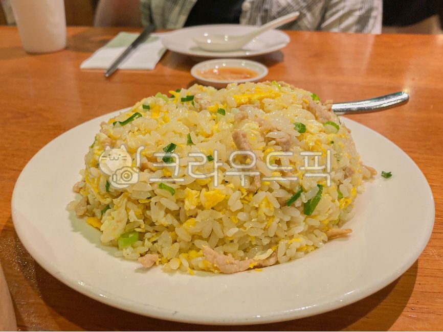 Egg Fried Rice,egg,Korean cuisine,restaurant,Korean,Chinese food,rice,vegetable,meal,Chinese cuisine,fried rice,Korean food,stirfry,fat,cooking